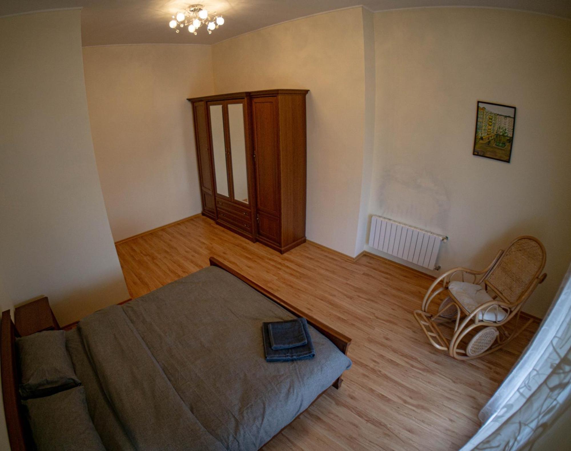 двоповерхові автентичні біля парку шевченка Apartament