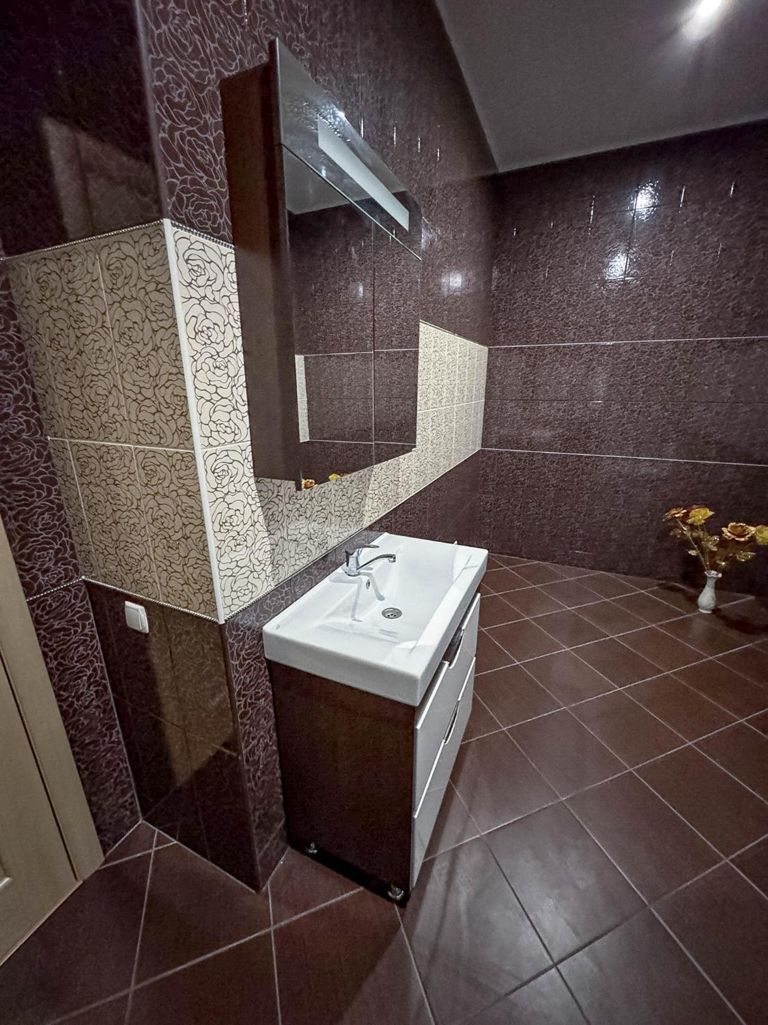 двоповерхові автентичні біля парку шевченка Apartament