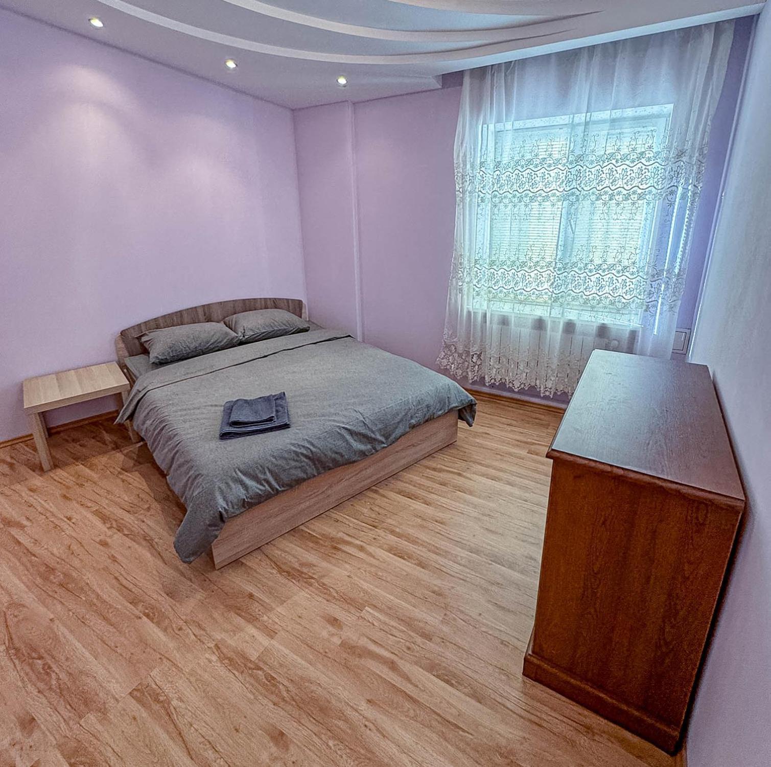 двоповерхові автентичні біля парку шевченка Apartment Kiew