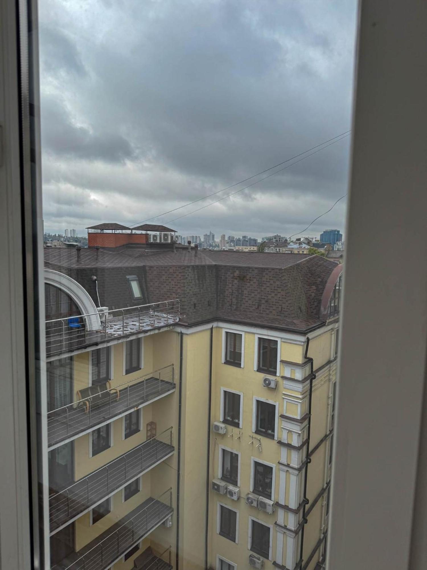 Apartment двоповерхові автентичні біля парку шевченка *