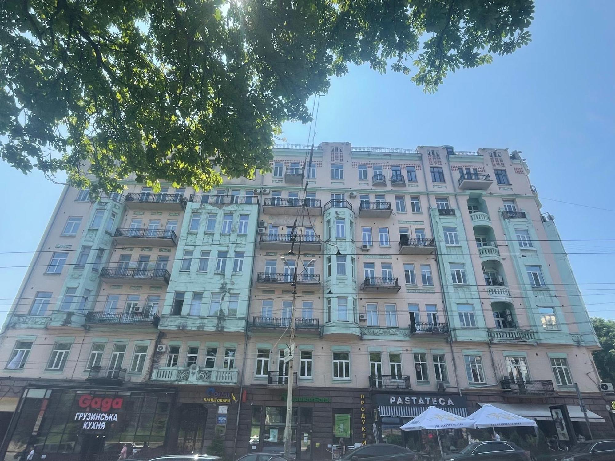 двоповерхові автентичні біля парку шевченка Apartment